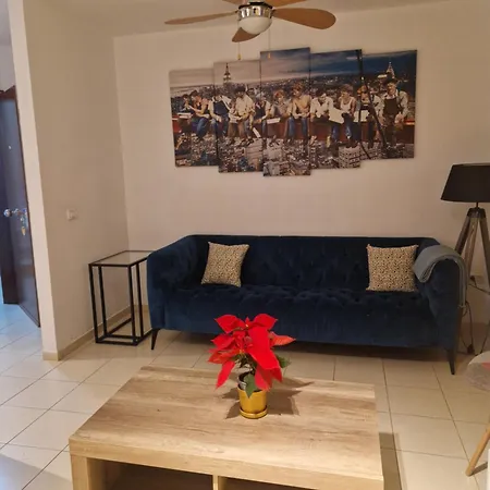 Brisas Apartment *